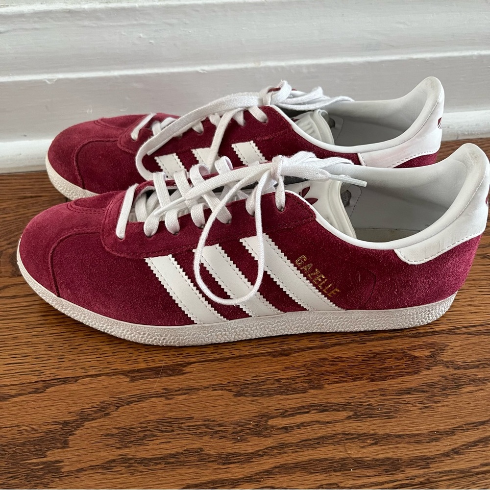 Adidas Gazelle Red Wine Runners 7M / 8W